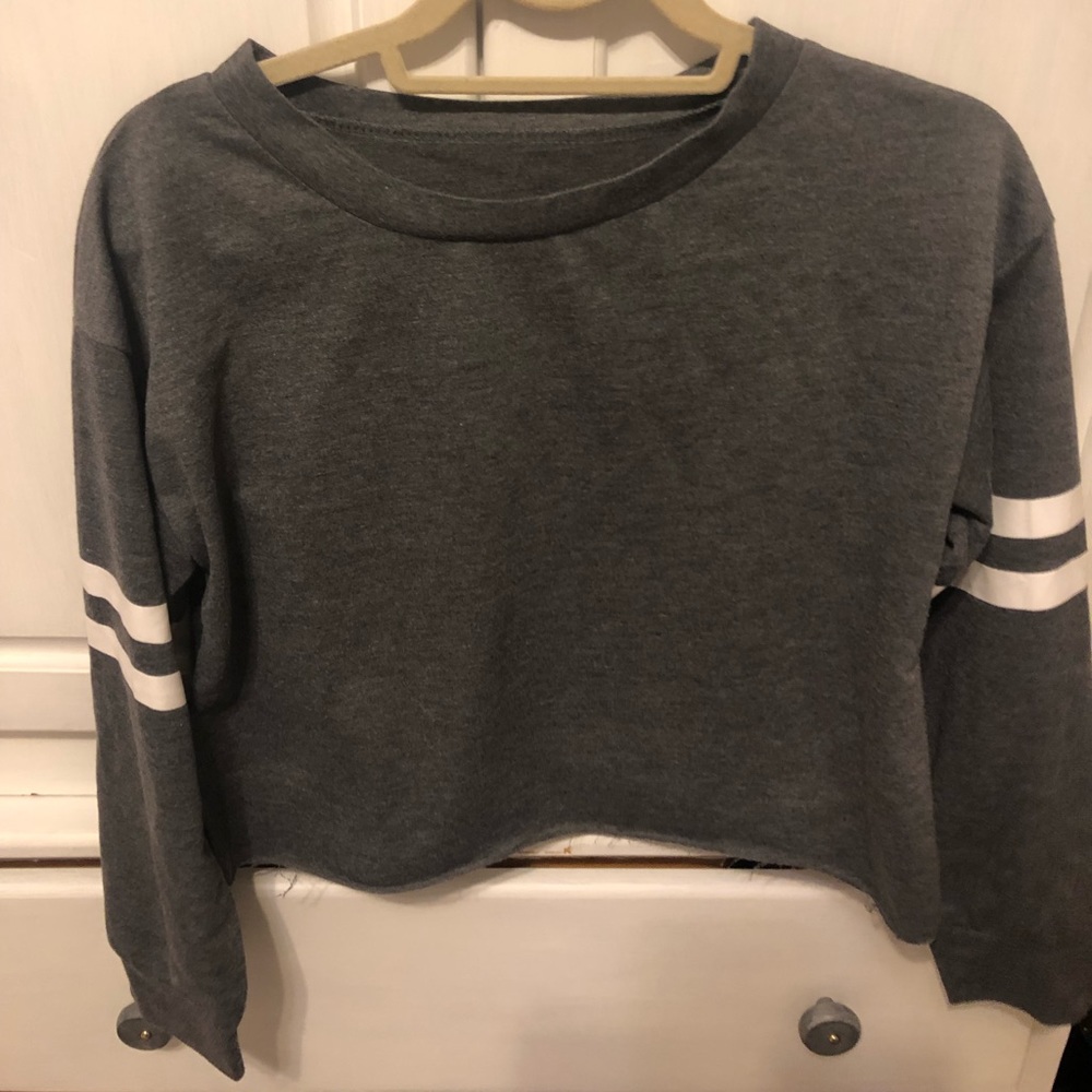 Romwe cropped long sleeve t-shirt